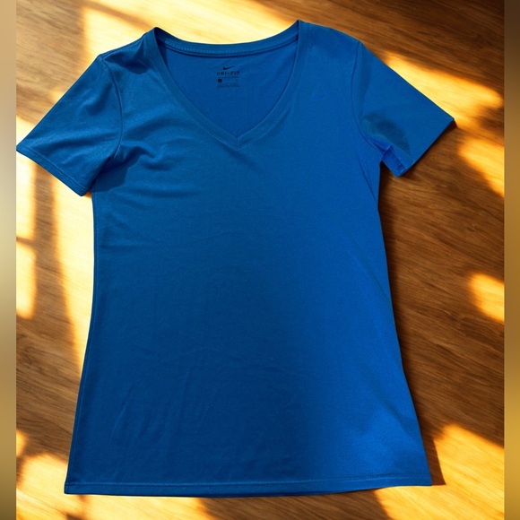 Like New! Nike Dri-Fit Active V-Neck Tee - Picture 1 of 7